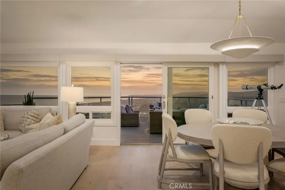 609 Avenida Teresa San Clemente, CA 92672