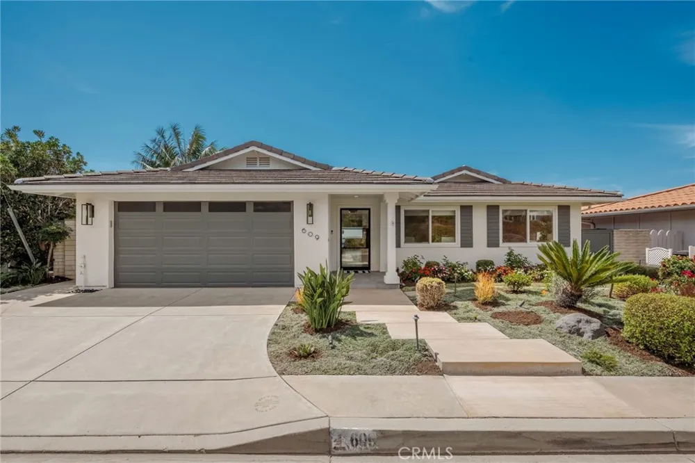 609 Avenida Teresa San Clemente, CA 92672