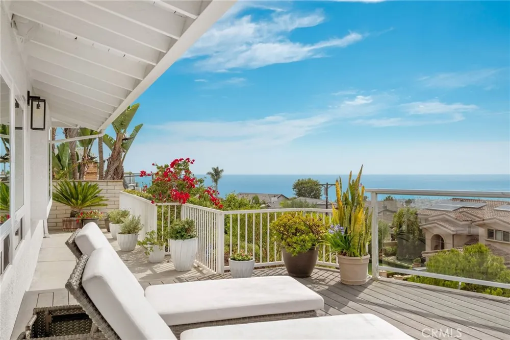609 Avenida Teresa San Clemente, CA 92672