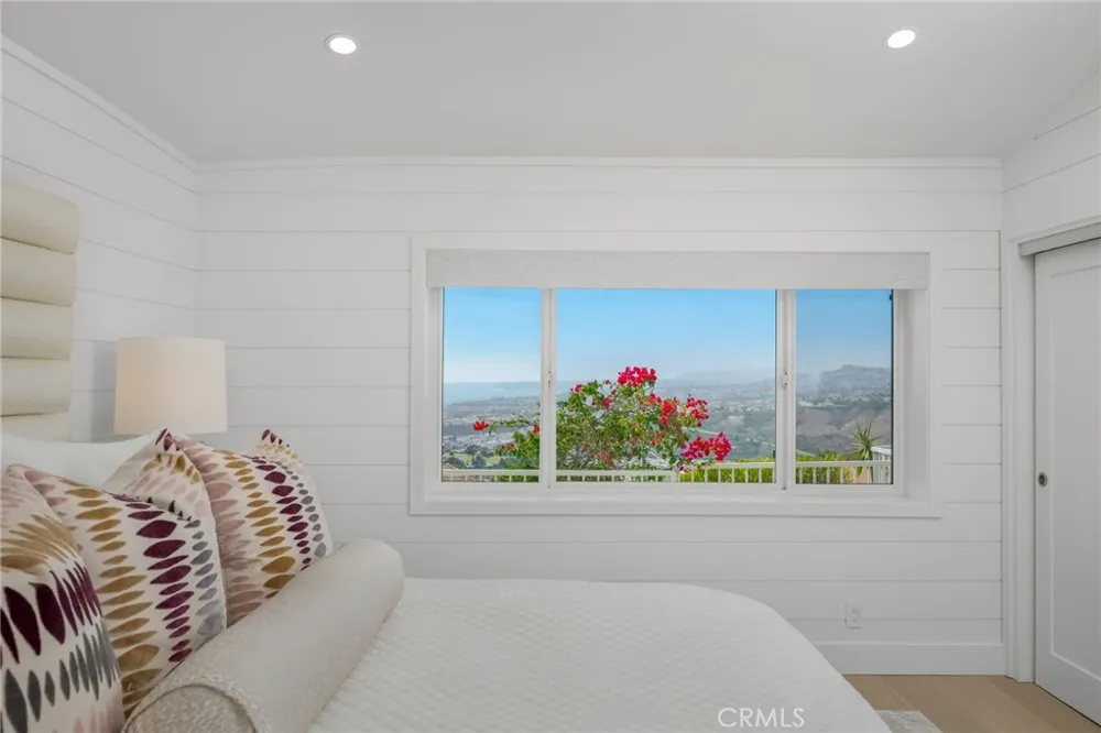 609 Avenida Teresa San Clemente, CA 92672