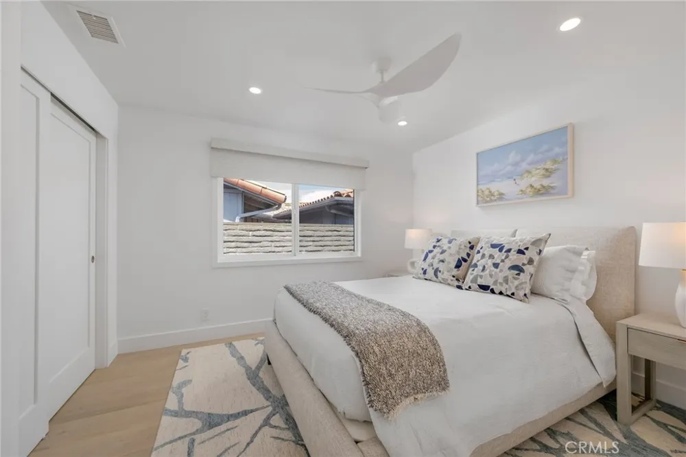 609 Avenida Teresa San Clemente, CA 92672