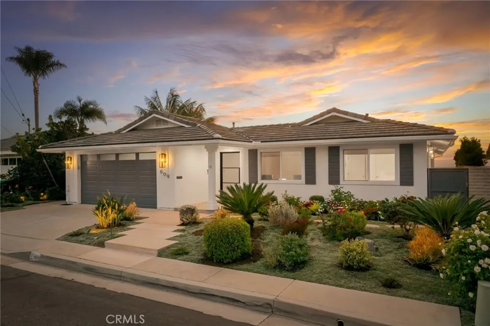 609 Avenida Teresa San Clemente, CA 92672