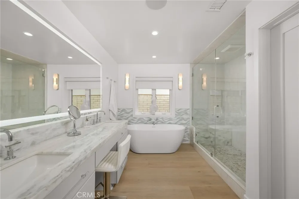 609 Avenida Teresa San Clemente, CA 92672
