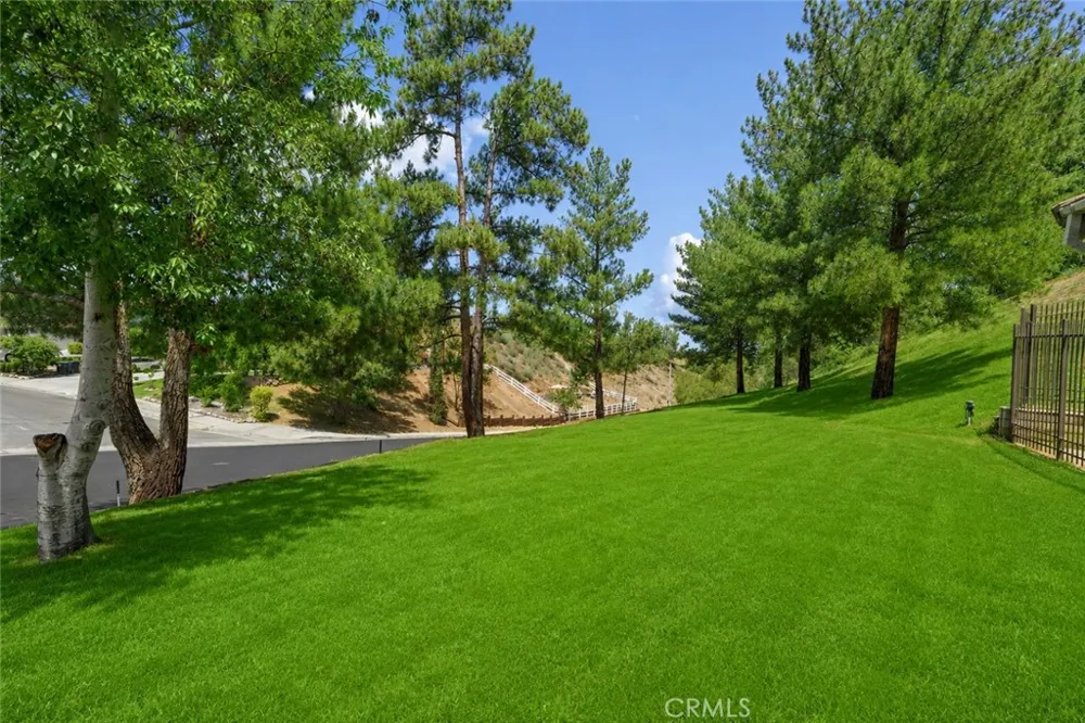 2110 S Glenwood Colton, CA 92324