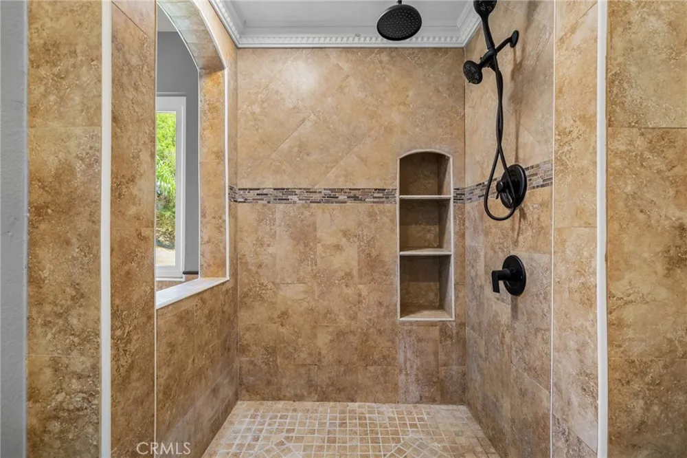 2110 S Glenwood Colton, CA 92324