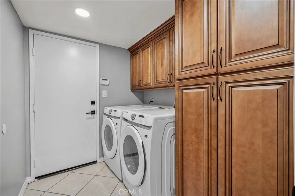 2110 S Glenwood Colton, CA 92324