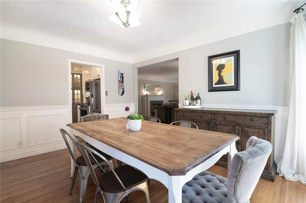 10703 Collins Street North Hollywood, CA 91601
