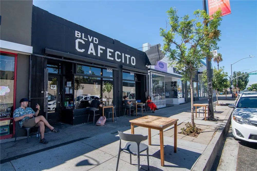10703 Collins Street North Hollywood, CA 91601