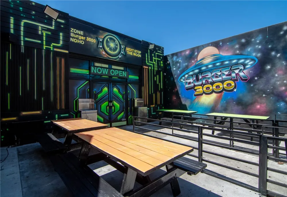 10703 Collins Street North Hollywood, CA 91601