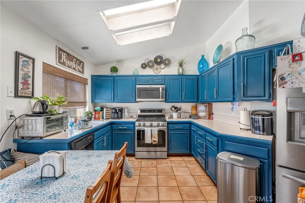 559 Amethyst Walnut, CA 91789
