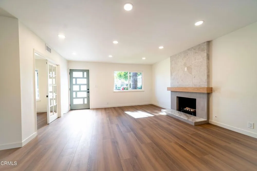 1034 Bradford Avenue Camarillo, CA 93010