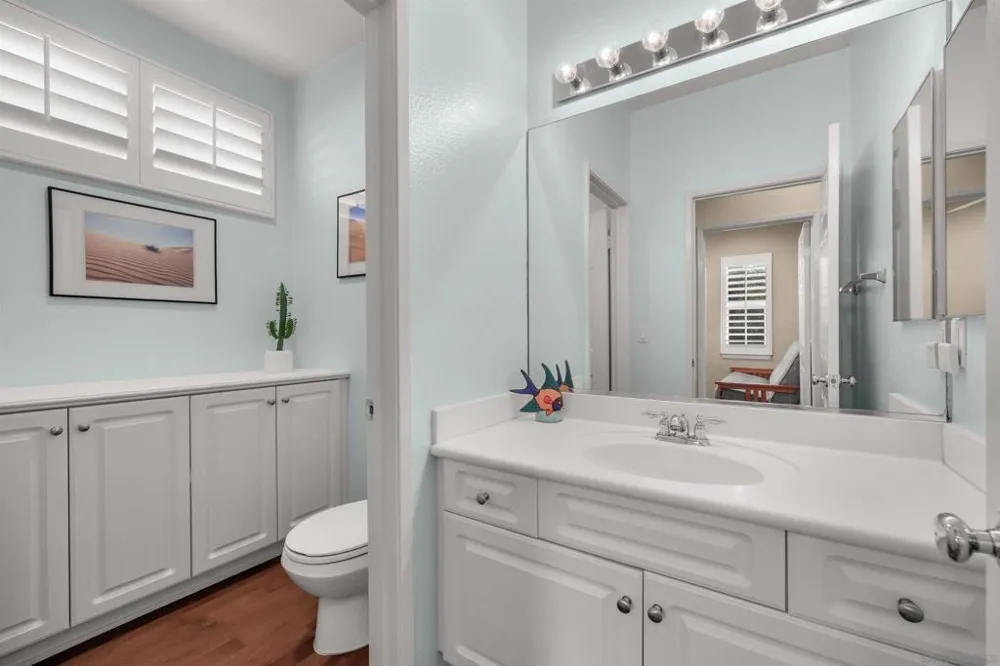 10287 Spruce Woodlands Way Escondido, CA 92026