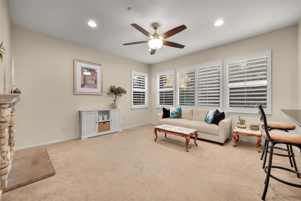 10287 Spruce Woodlands Way Escondido, CA 92026