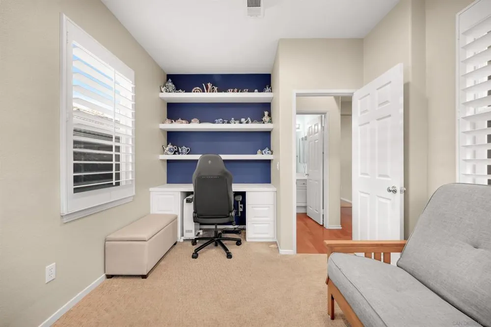 10287 Spruce Woodlands Way Escondido, CA 92026