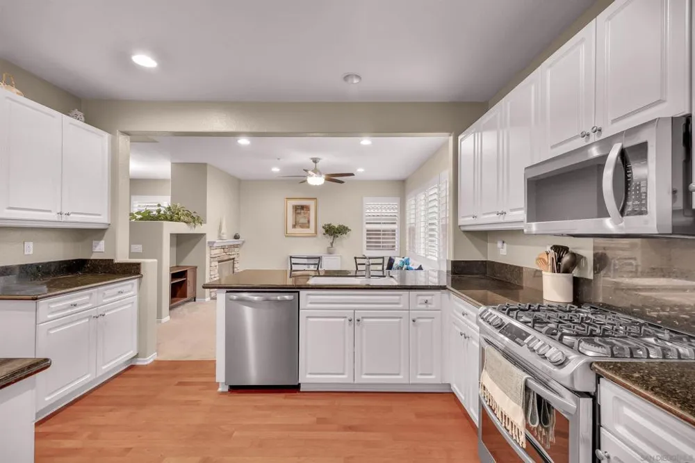 10287 Spruce Woodlands Way Escondido, CA 92026