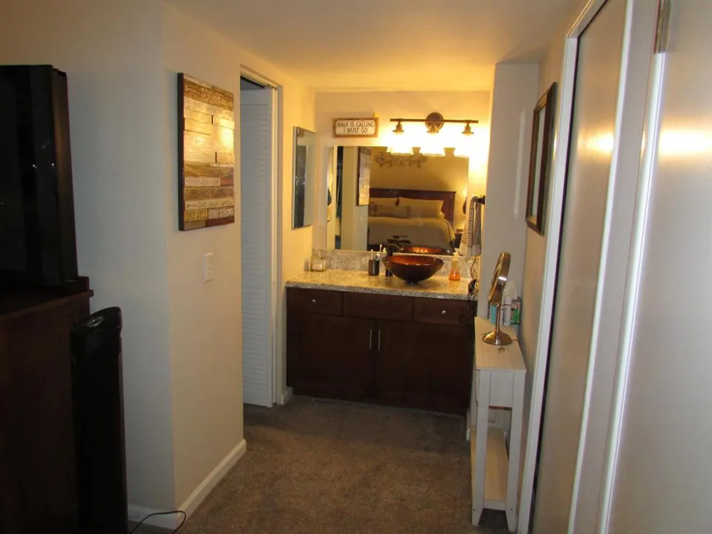 7839 Rancho Fanita Dr #E Santee, CA 92071