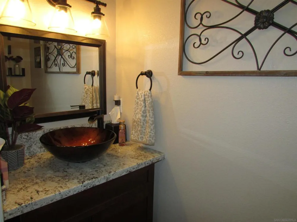 7839 Rancho Fanita Dr #E Santee, CA 92071