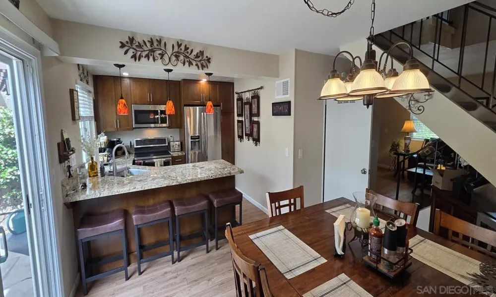 7839 Rancho Fanita Dr #E Santee, CA 92071