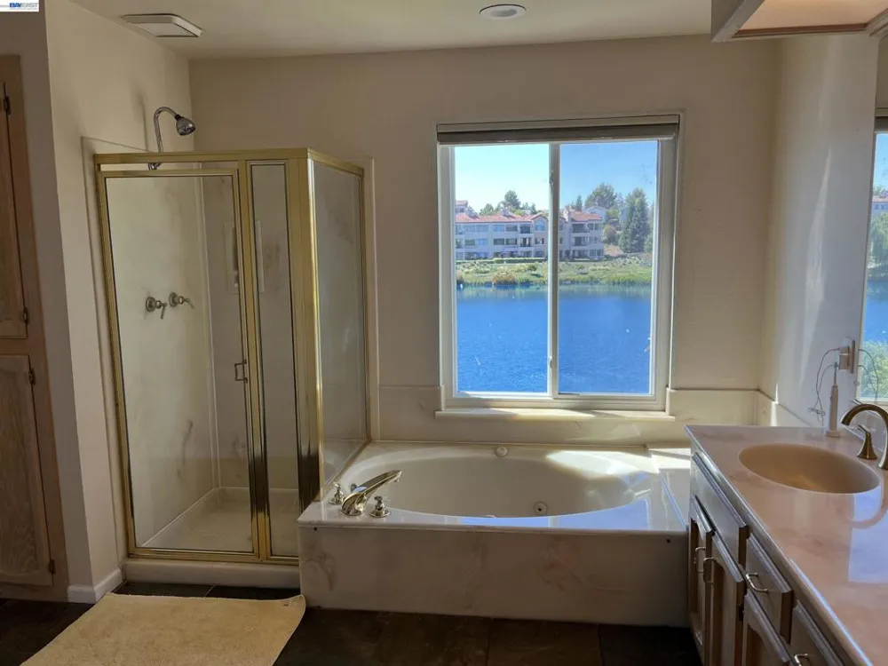 4063 W Lakeshore Dr San Ramon, CA 94582