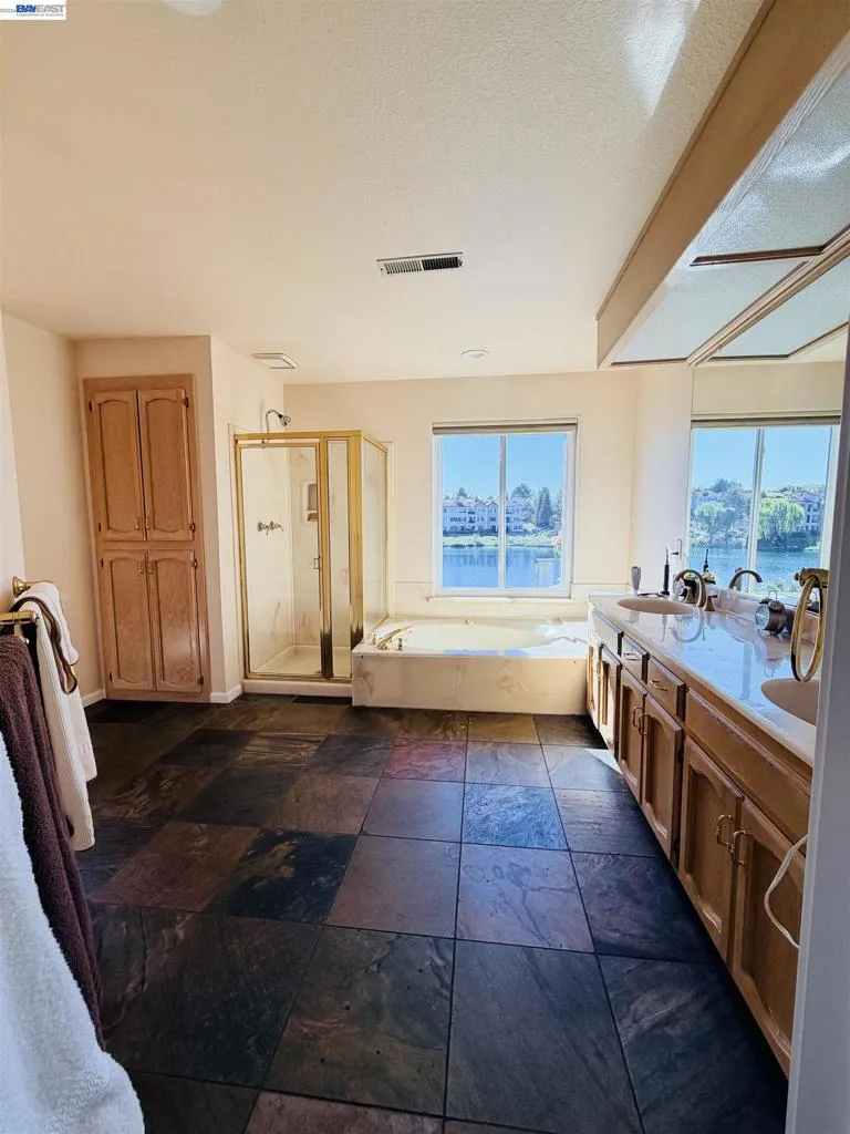 4063 W Lakeshore Dr San Ramon, CA 94582