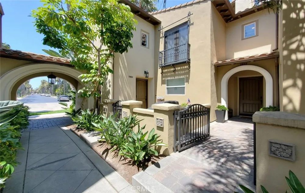 7972 Aldea Circle Huntington Beach, CA 92648