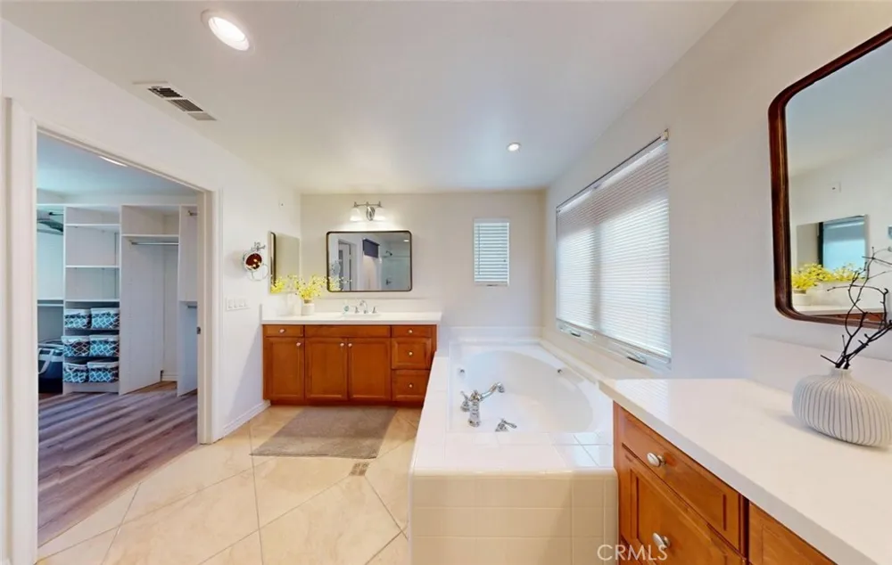 7972 Aldea Circle Huntington Beach, CA 92648