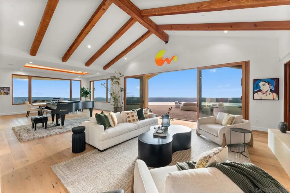 7839 Camino De Arriba Rancho Santa Fe, CA 92067
