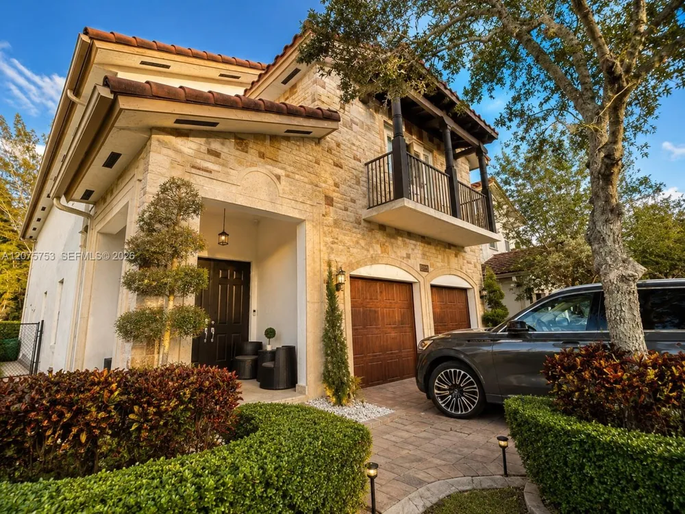 6989 NW 104th Ct Doral, FL 33178