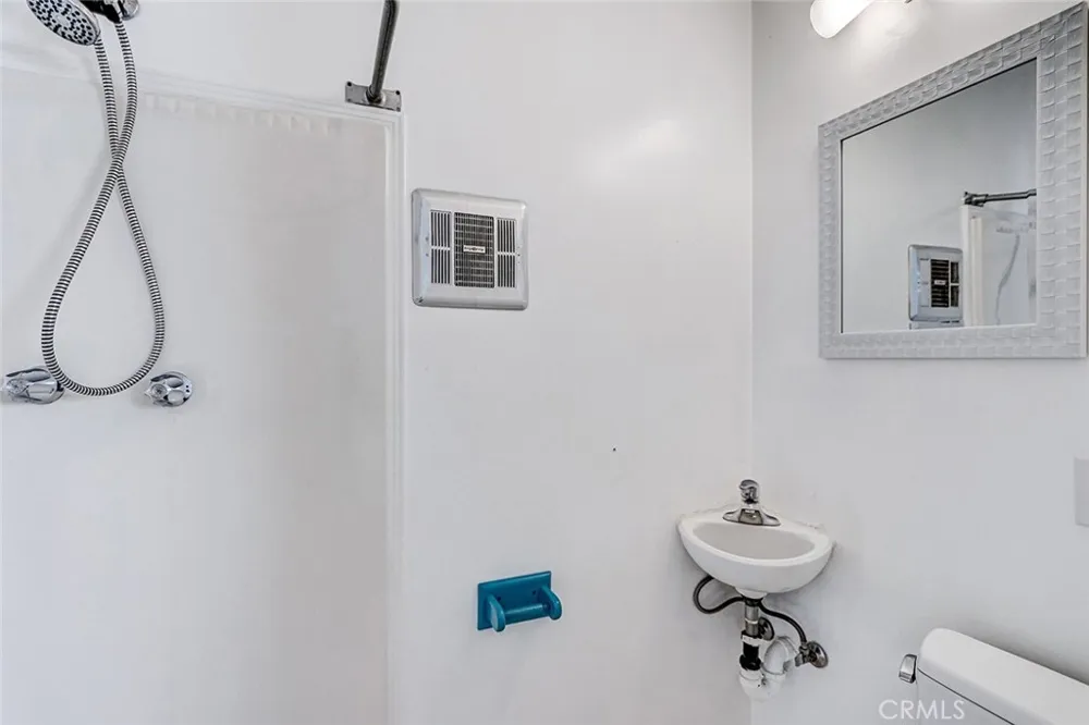 1309 Oak Manhattan Beach, CA 90266