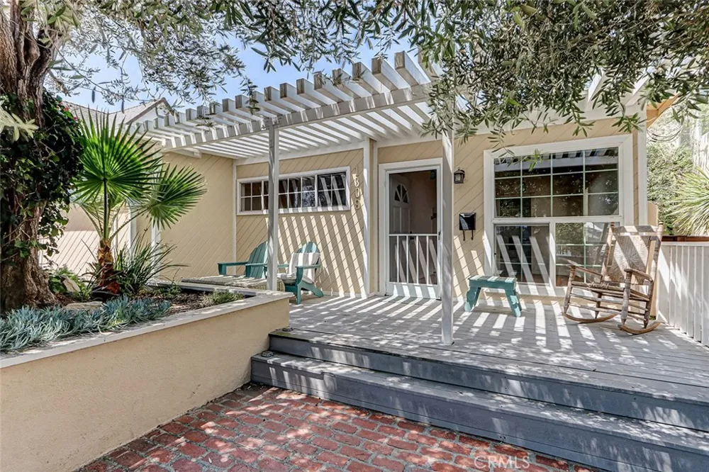1309 Oak Manhattan Beach, CA 90266
