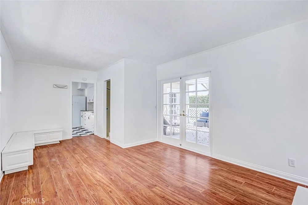 1309 Oak Manhattan Beach, CA 90266