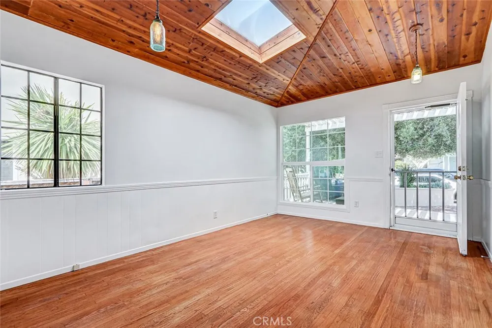 1309 Oak Manhattan Beach, CA 90266