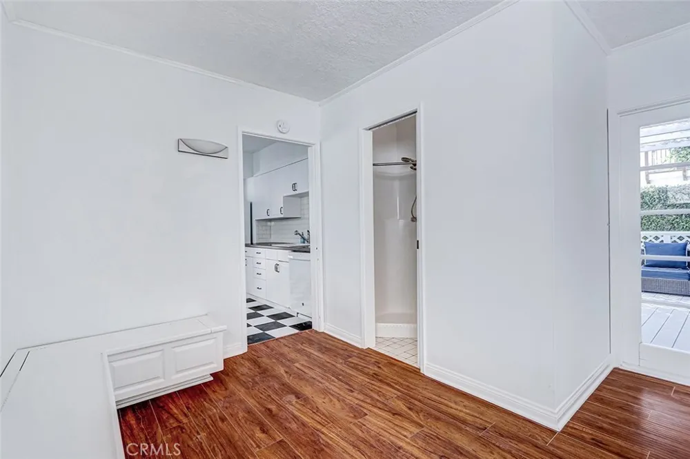 1309 Oak Manhattan Beach, CA 90266
