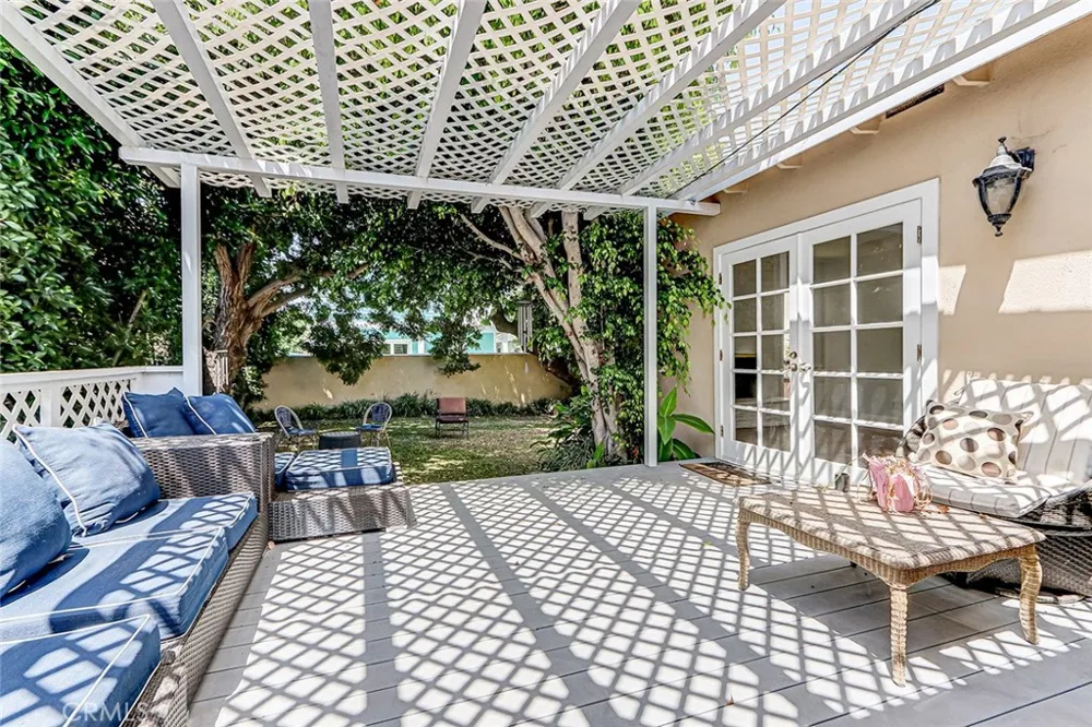 1309 Oak Manhattan Beach, CA 90266