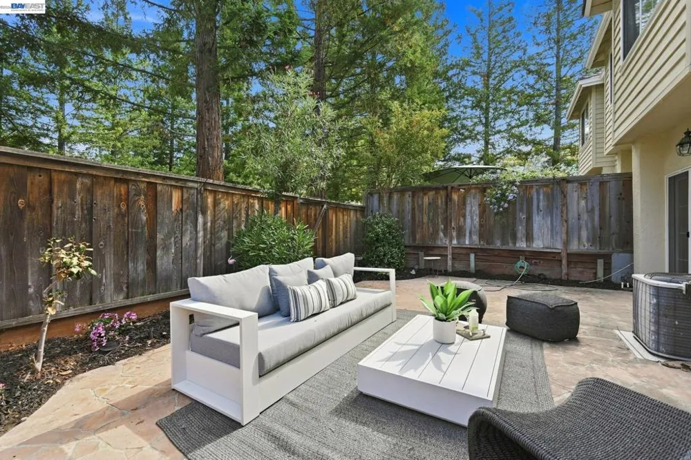 210 Wood Valley Pl Danville, CA 94506