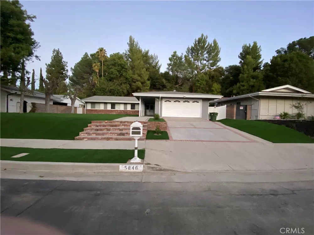 5840 Valerie Woodland Hills, CA 91367