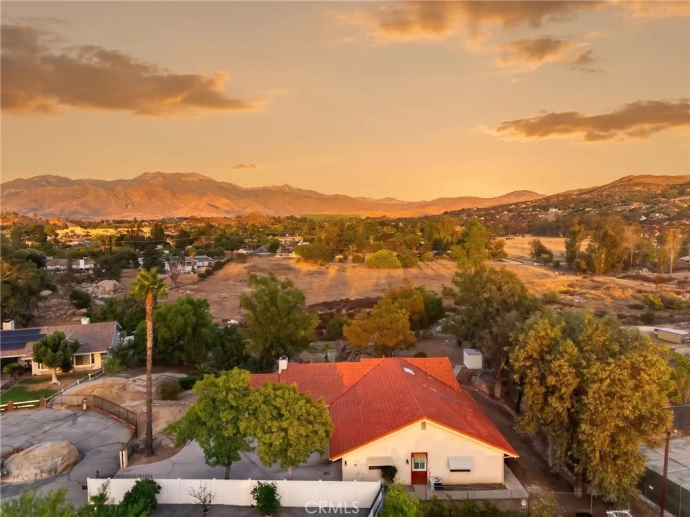 28446 Champions Menifee, CA 92584