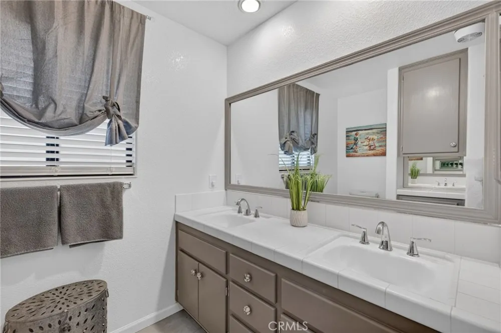 28446 Champions Menifee, CA 92584