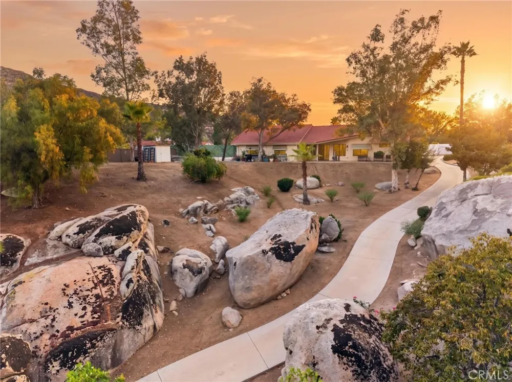 28446 Champions Menifee, CA 92584