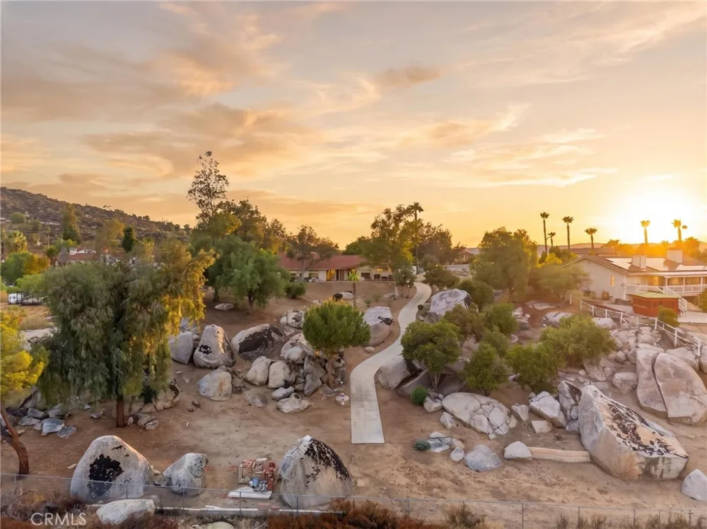 28446 Champions Menifee, CA 92584