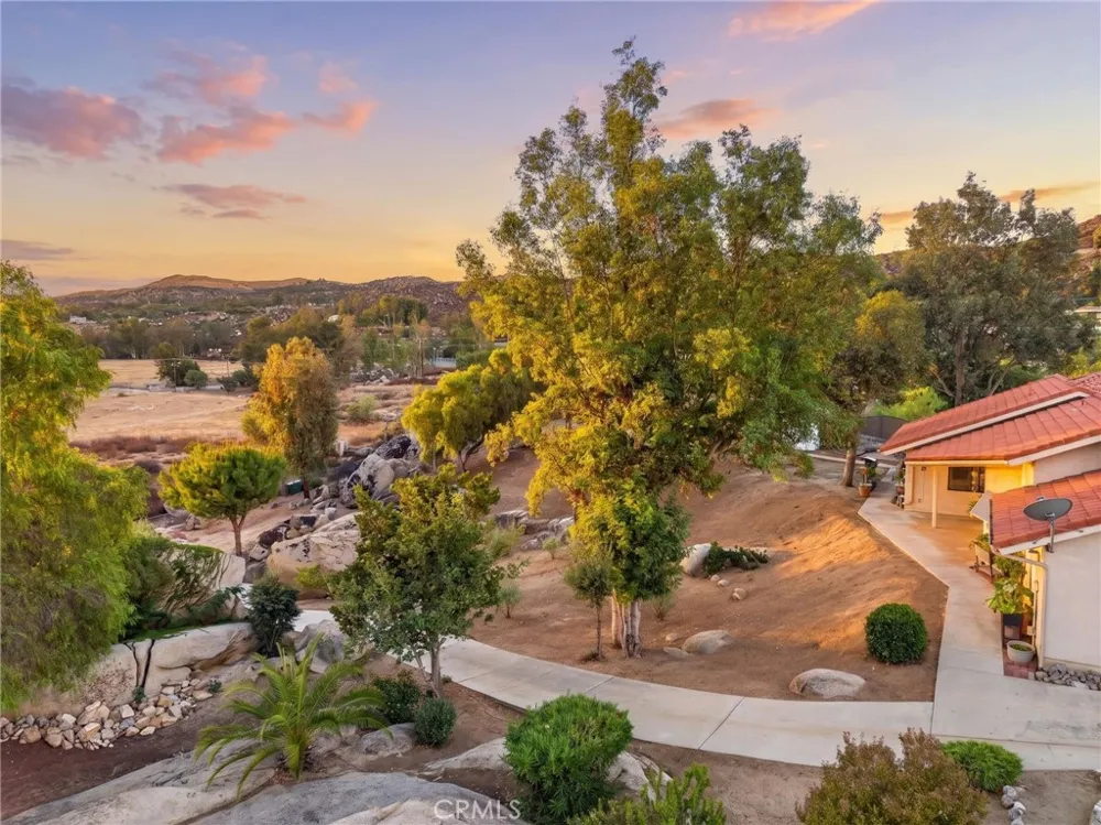28446 Champions Menifee, CA 92584