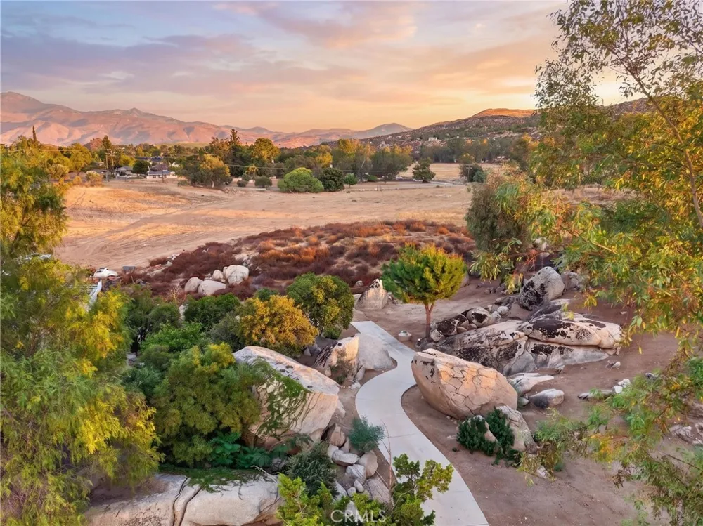 28446 Champions Menifee, CA 92584