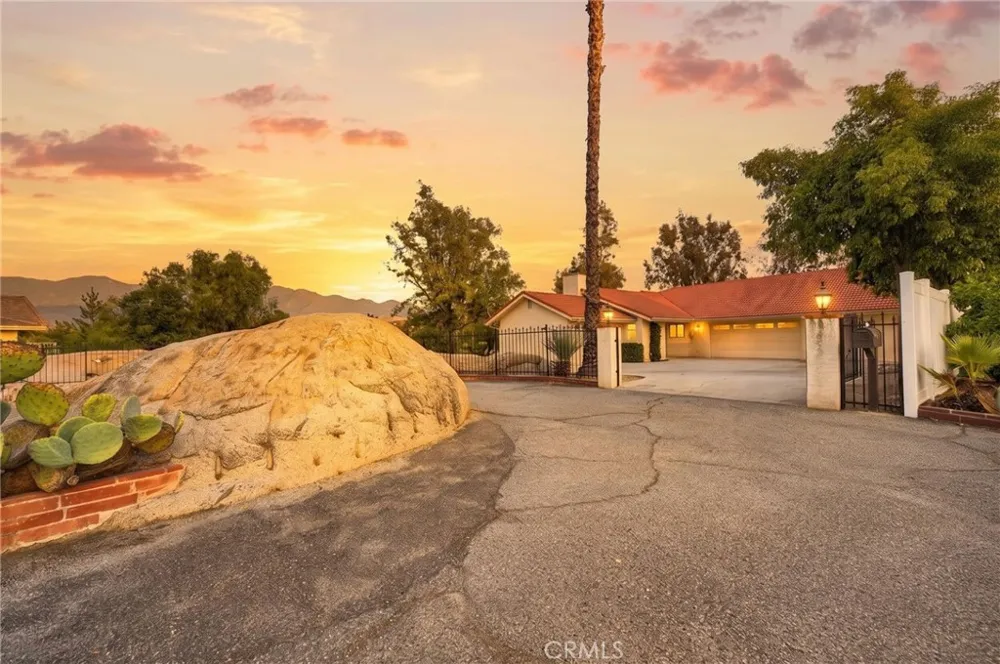 28446 Champions Menifee, CA 92584