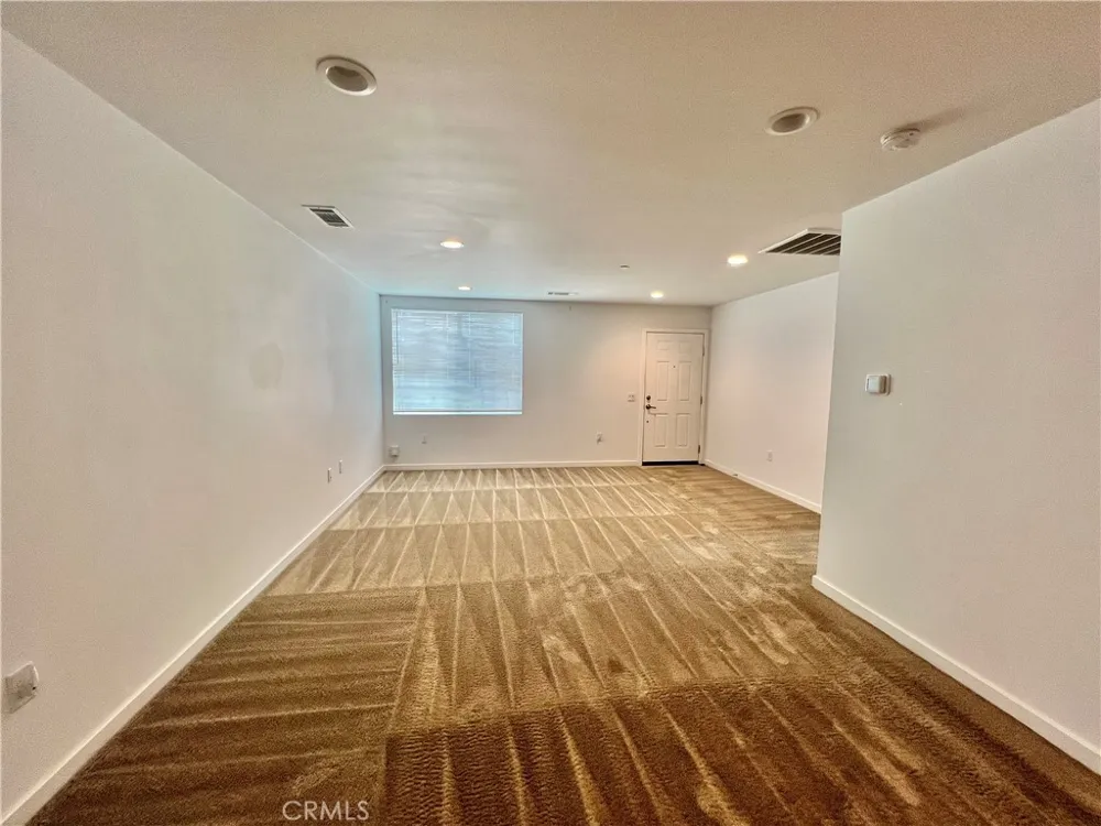 122 Veteran Place Palmdale, CA 93550