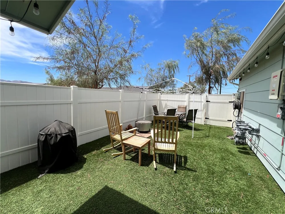 122 Veteran Place Palmdale, CA 93550