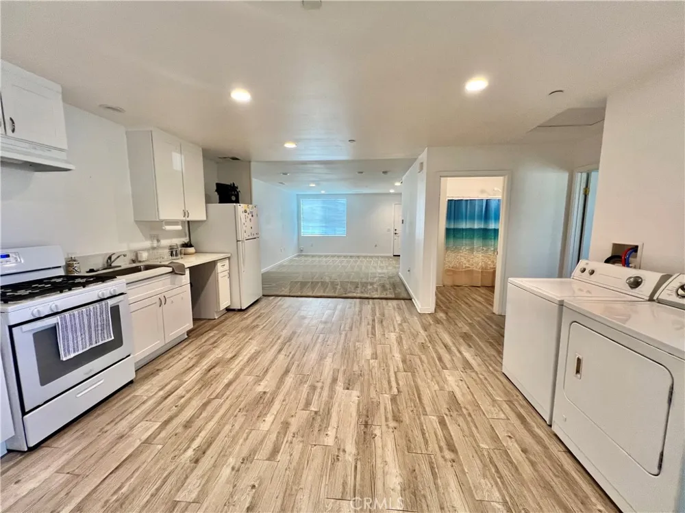 122 Veteran Place Palmdale, CA 93550