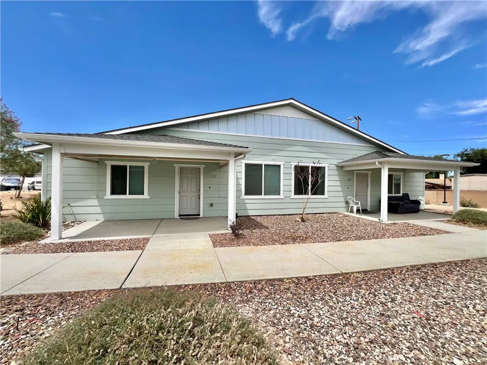 122 Veteran Place Palmdale, CA 93550