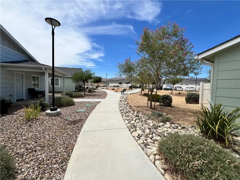 122 Veteran Place Palmdale, CA 93550