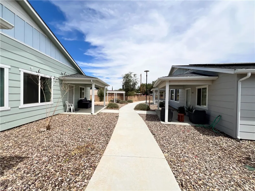 122 Veteran Place Palmdale, CA 93550