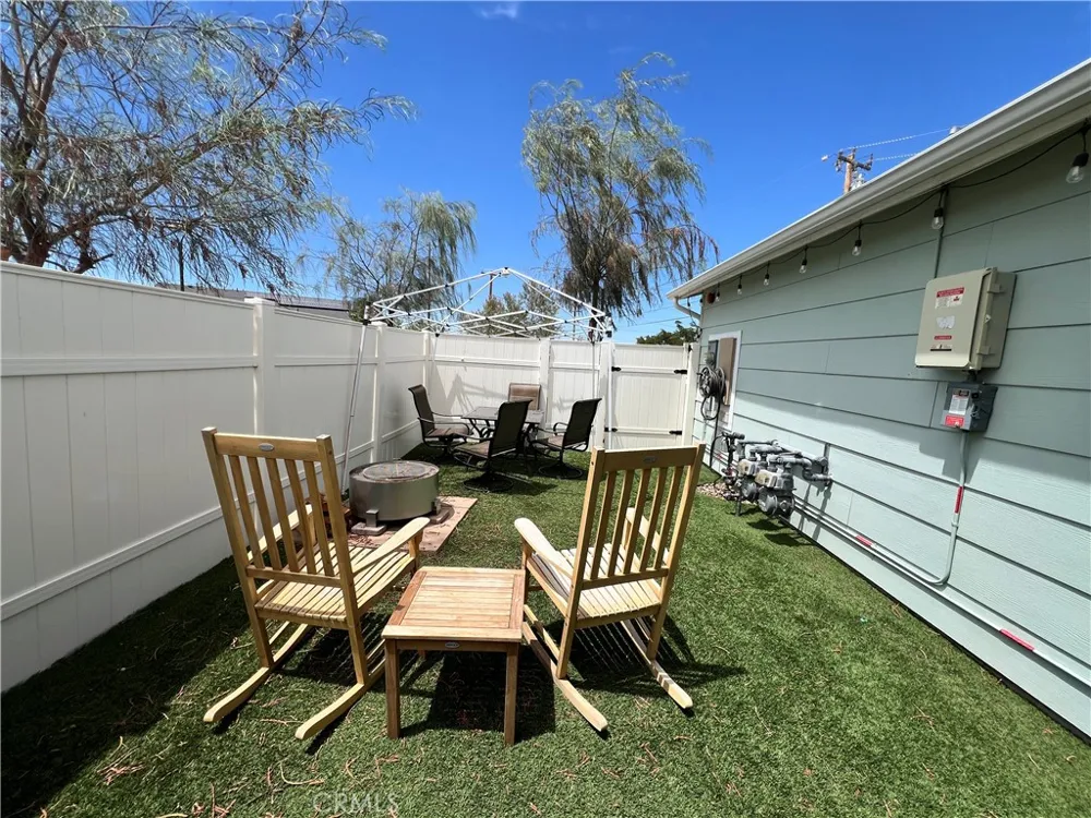122 Veteran Place Palmdale, CA 93550